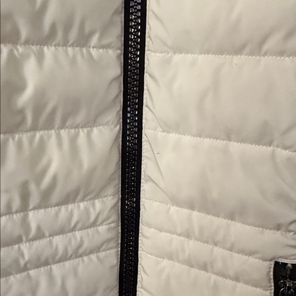 Nautica Women's White Puffer Jacket Size Large - Picture 3 of 5